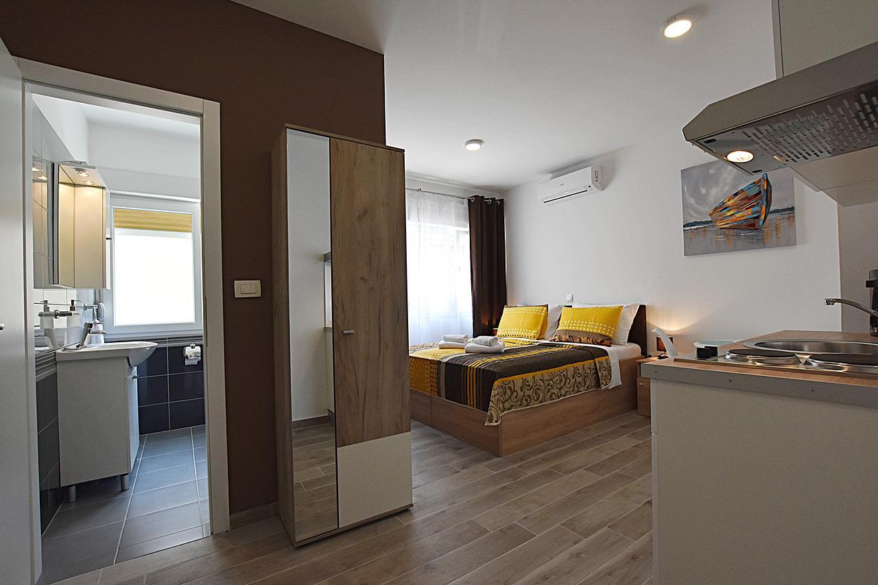 Borna & Roko Apartments Free Parking Zadar Exterior photo